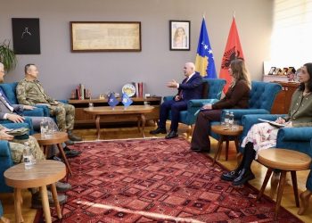 Sveçla e Ulutash flasin për sigurinë në vend dhe rëndësinë e bashkëpunimit