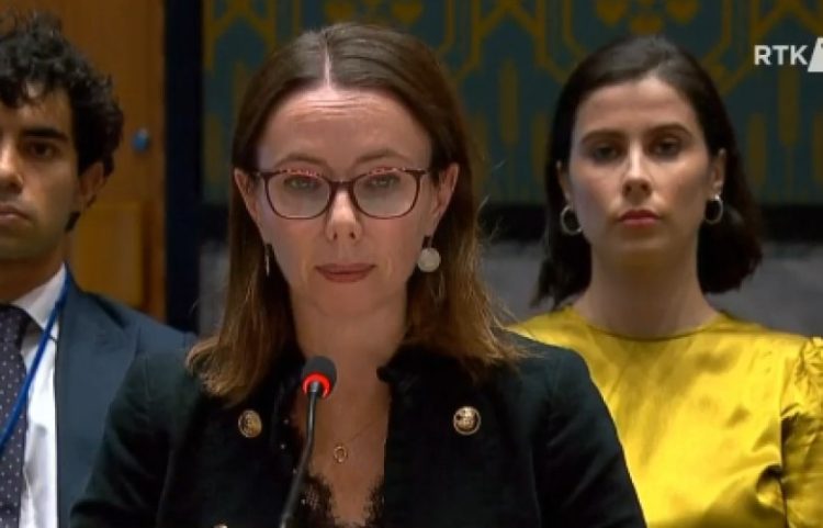 Mbretëria e Bashkuar: Rishikimi i UNMIK-ut është pritur shumë gjatë