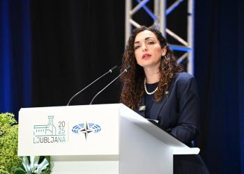 Presidentja pas pranimit të çmimit në Lubjanë: Rruga e paqes në Kosovë u arrit nga burrat e gratë