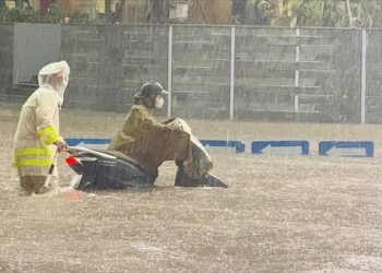 Përmbytje dhe rrëshqitje dheu në Vietnam, 8 të vd*ekur dhe 5 të zhd*ukur