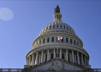 Senati amerikan voton për heqjen e sanksioneve të ashpra ndaj Sirisë pas rrëzimit të Assadit