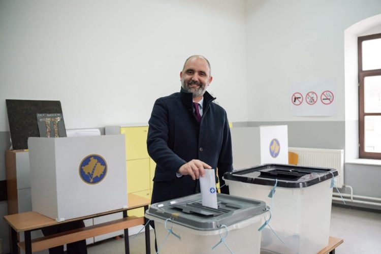 Artan Abrashi i VV-së: Balotazhi na pret, tani fillon beteja e vërtetë