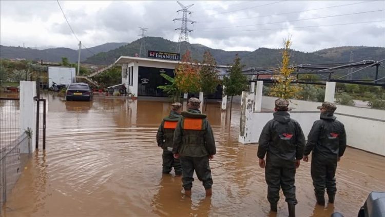 Shqipëri, reshjet e shiut shkaktojnë përmbytje në disa zona