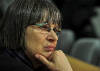 Kandiq: Rrethanat e vdekjeve të ushtarëve shqiptarë në APJ mbeten të dyshimta, shteti duhet t’i hapë arkivat