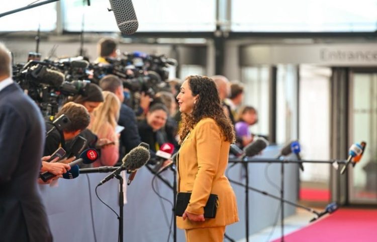 Osmani: Vuçiq po e kopjon Putinin me taktika agresioni ndaj fqinjëve