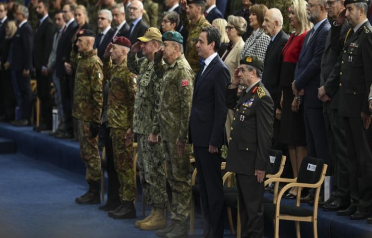 Kurti mori pjesë në ceremoninë e ndërrimit të komandës së KFOR-it