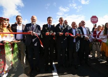 Kurti: Lidhja me Shqipërinë, përveç historike e shpirtërore, edhe fizike