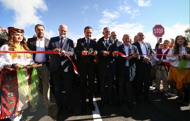 Kurti: Lidhja me Shqipërinë, përveç historike e shpirtërore, edhe fizike