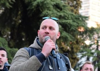 Aktori Florjan Binaj shpall kandidaturën për Bashkinë e Tiranës