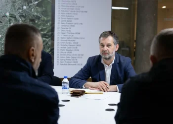 Çeku: Taksitë janë pjesë e rëndësishme e sistemit të transportit në Prishtinë