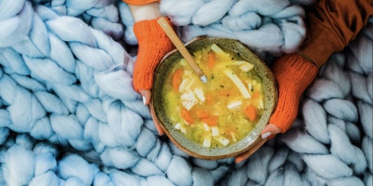 Përse trupi kërkon më shumë ushqim në vjeshtë dhe dimër