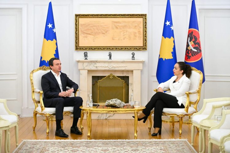 Presidentja Osmani mandaton Kurtin për formimin e Qeverisë së Kosovës