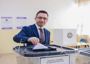 Voton kryeparlamentari Basha, fton qytetarët të dalin në zgjedhje