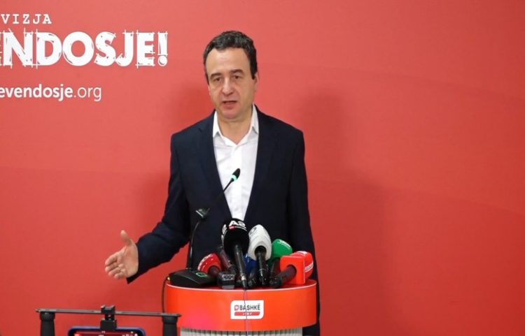 Kurti paralajmëron javë diskutimesh për qeverinë e re