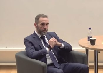 Smith: Raste si ai i UÇK-së marrin vite për t’u ndjekur penalisht