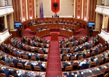 Shqipëri, kërkohet mocion për njohjen e gjenocidit serb në Kosovë