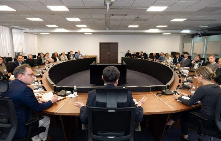 Kurti takon përfaqësuesit e Ericsson, temë modernizimi i rrjetit 4G dhe 5G