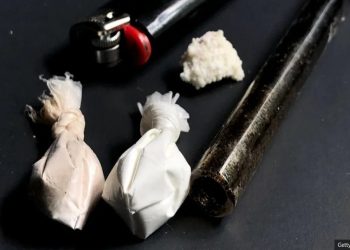 I mituri arrestohet në Gjakovë pas gjetjes së drogës nga nëna e tij