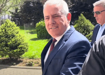Sveçla: Për hajër ju koftë Kurti 3