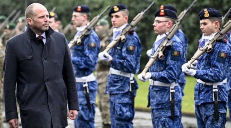 Ministri belg i Mbrojtjes thotë se nëse Brukseli sulmohet, Moska do të rrafshohet me tokë