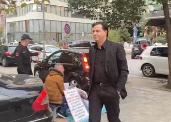 Lulzim Basha paraqitet në SPAK për hetimet e 21 janarit