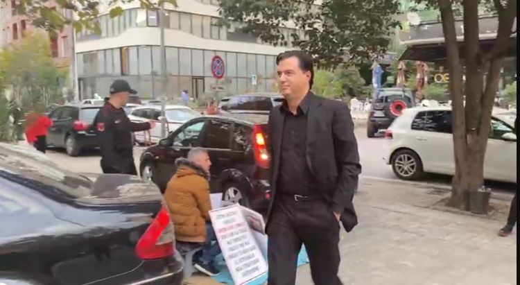 Lulzim Basha paraqitet në SPAK për hetimet e 21 janarit