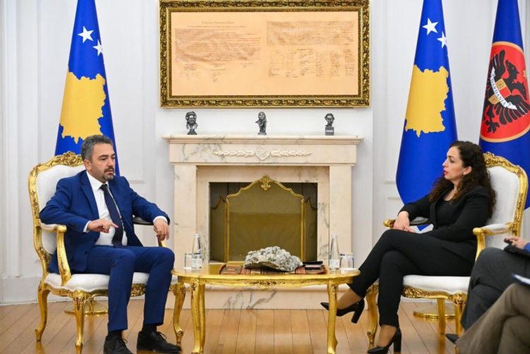 Osmani priti në takim Kryetarin e KQZ-së, flasin për zgjedhjet lokale