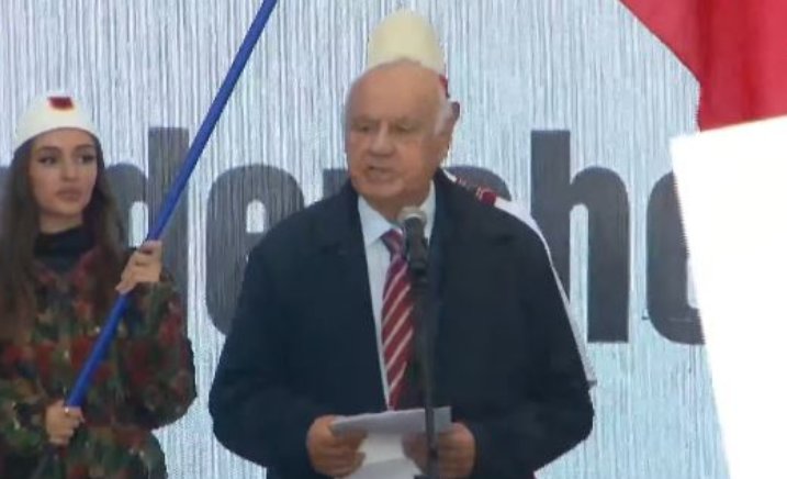 Moisiu: Thaçi me të tjerët kryen detyrën më të lartë që njeh historia, mbrojtjen e popullit të vet