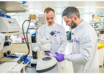 Shkencëtarët identifikojnë “çelësin” imunitar për ta ndihmuar trupin të luftojë k@ncerin