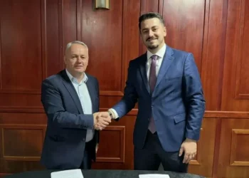 AAK-ja dhe VV-ja bëhen bashkë për balotazh në Junik