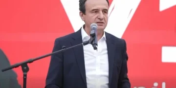 Kryeministri Kurti paralajmëron vendime të mëdha për pensionistët, nënat, fëmijët dhe veteranët e UÇK-së