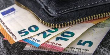 Rritet asistenca sociale në Kosovë për 20%