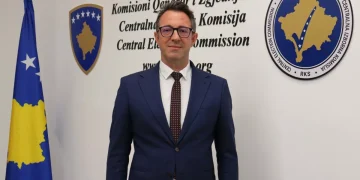 Rrezikohet votimi i mërgatës – Krasniqi i LVV: PDK, LDK, AAK dhe Lista Serbe po e bllokojnë me qëllim