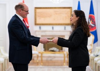 Osmani pranoi letrat kredenciale nga ambasadori i ri i Norvegjisë në Kosovë