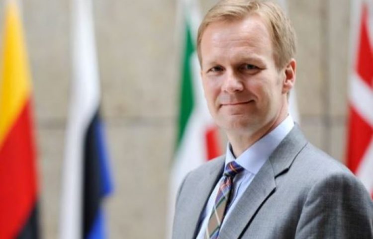 Sorensenit i zgjatet mandati për 2 vjet shtesë