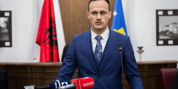 Hyseni premton të ndërtojë strehimore të re për të mbijetuarat e dhunës në familje