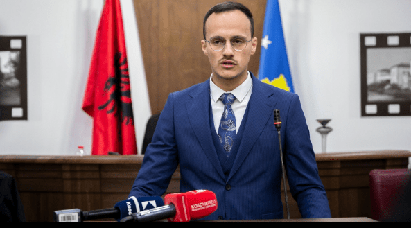 Hyseni premton të ndërtojë strehimore të re për të mbijetuarat e dhunës në familje