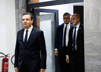 Albin Kurti shkon në takim te Vjosa Osmani