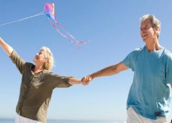 Studim: Po jetojmë më gjatë, por jo më shëndetshëm