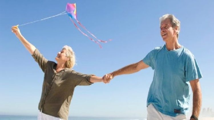 Studim: Po jetojmë më gjatë, por jo më shëndetshëm