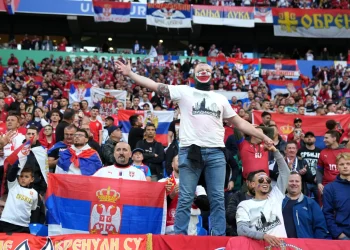 Serbia gjobitet rëndë nga FIFA me 87,500 franga  për shkeljet në ndeshjen me Shqipërinë