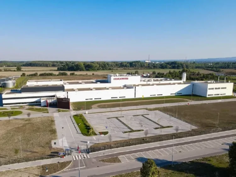 Gjithnjë e më shumë kompani të huaja po ua vënë drynin fabrikave në Serbi