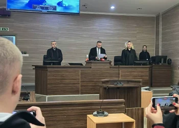 Dënohet me 10 vite burgim ish-polici dhe inspektori Shaqir Lutvija, për torturat ndaj shqiptarëve