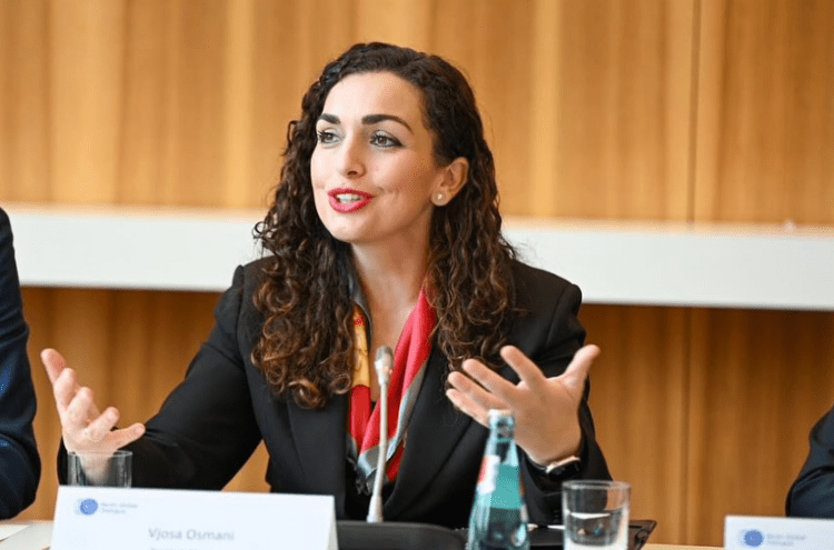 Osmani uron Ramën e Begajn për hapjen e kapitujve të fundit me BE-në