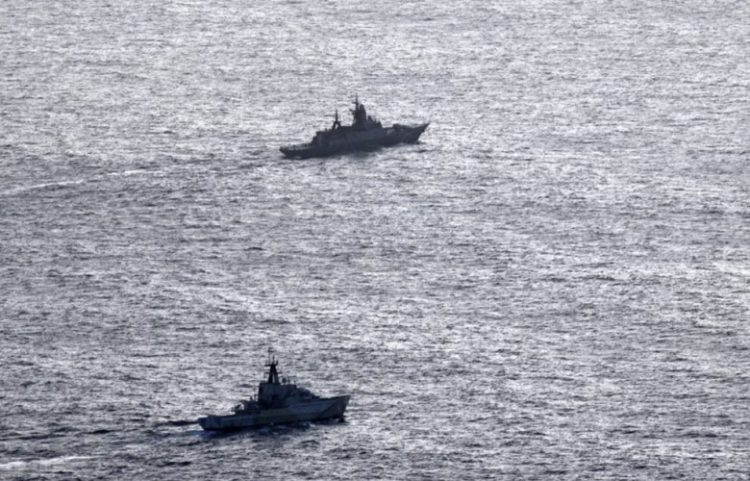 Flota britanike ndërpret një korvetë dhe një cisternë ruse