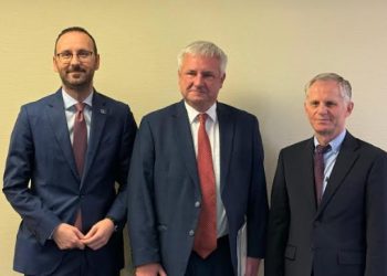 Bislimi u takua me deputetin e Bundestagut, Knut Abraham