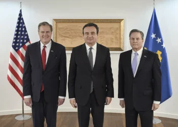 Kryeministri Kurti mirëpriti kongresistët amerikanë, Mike Turner dhe Donald Norcross