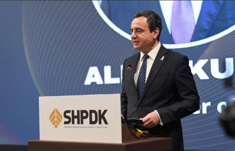 Kurti: Kosova drejt shndërrimit në qendër rajonale të industrisë së drurit