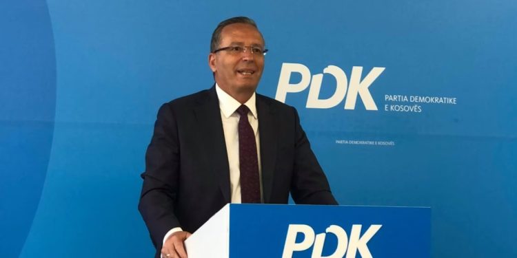 Hamza fton mërgimtarët të regjistrohen për të votuar në zgjedhjet e 28 dhjetorit