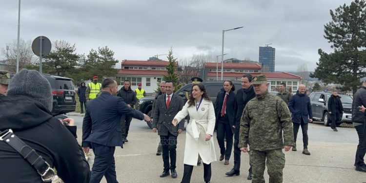 Osmani: Ushtria e Kosovës, pasardhëse e denjë e UÇK-së